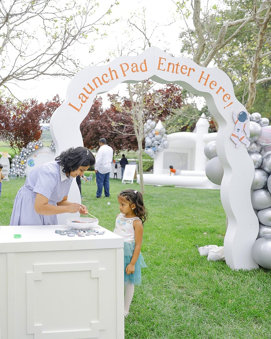 "Out of this world", kids Rocket b-day party by Mellow Events